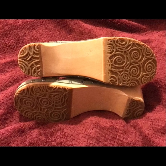 Women’s sea foam-green Sherpa lined ~UGG clogs/ 7 - Picture 4 of 7